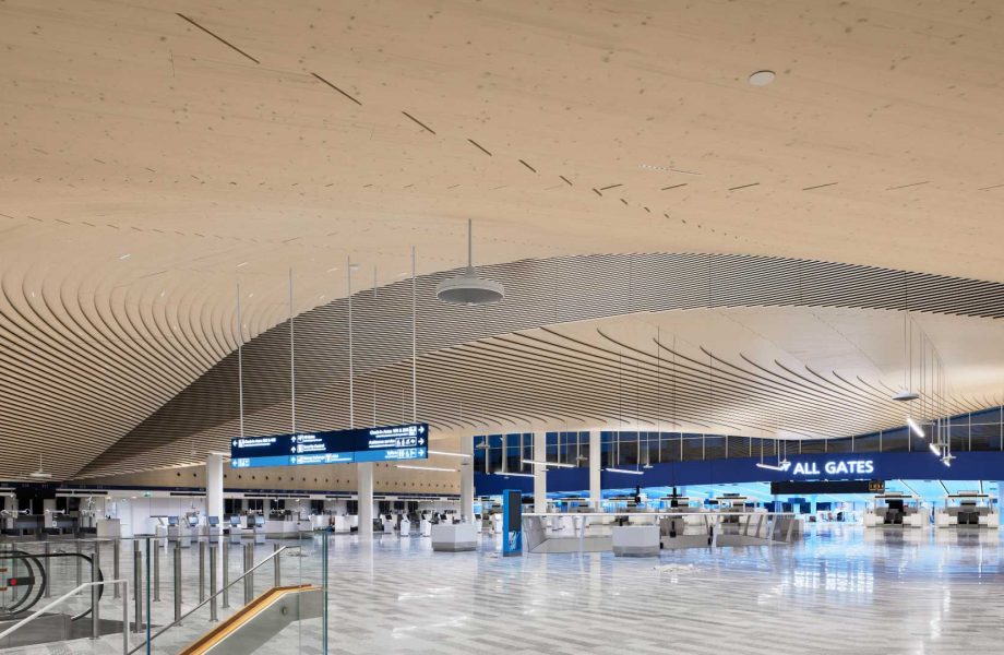 Katto kuin koru - Helsinki-Vantaan lentoaseman terminaalilaajennuksen puinen alakatto on vuoden 2022 Puupalkinnon voittaja